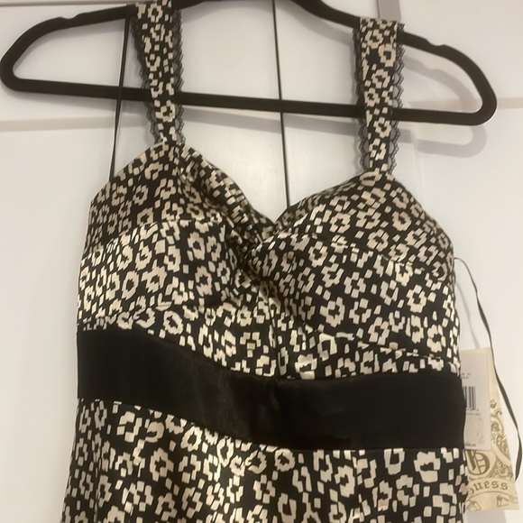 Satin cocktail dress - Picture 2 of 9